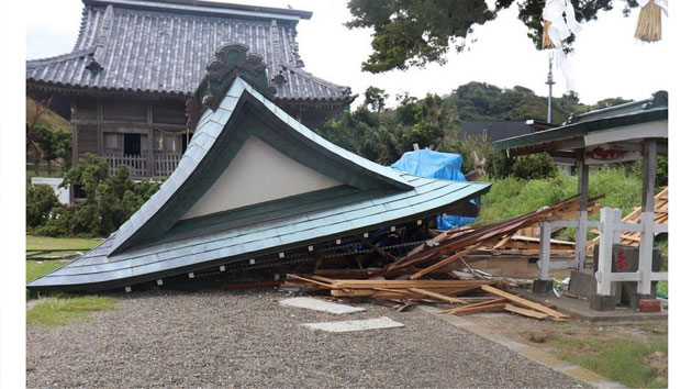 屋根も車庫も神輿まで「支援あまりにも遅い」　台風被害の千葉・館山布良地区
