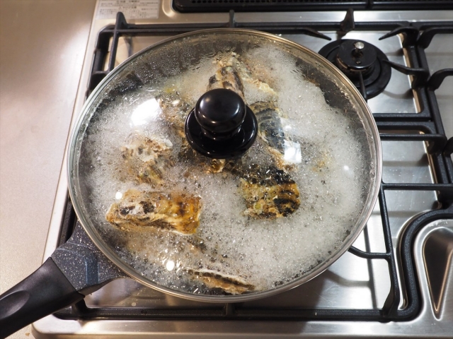 蒸し牡蠣の中華風ピリ辛タズ012_R
