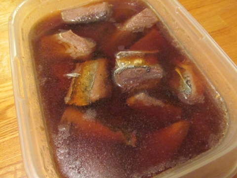 マルソウダの生姜煮保存容器１