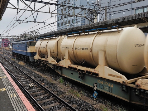 JR貨物 電気機関車 EF65 2097【成田駅】