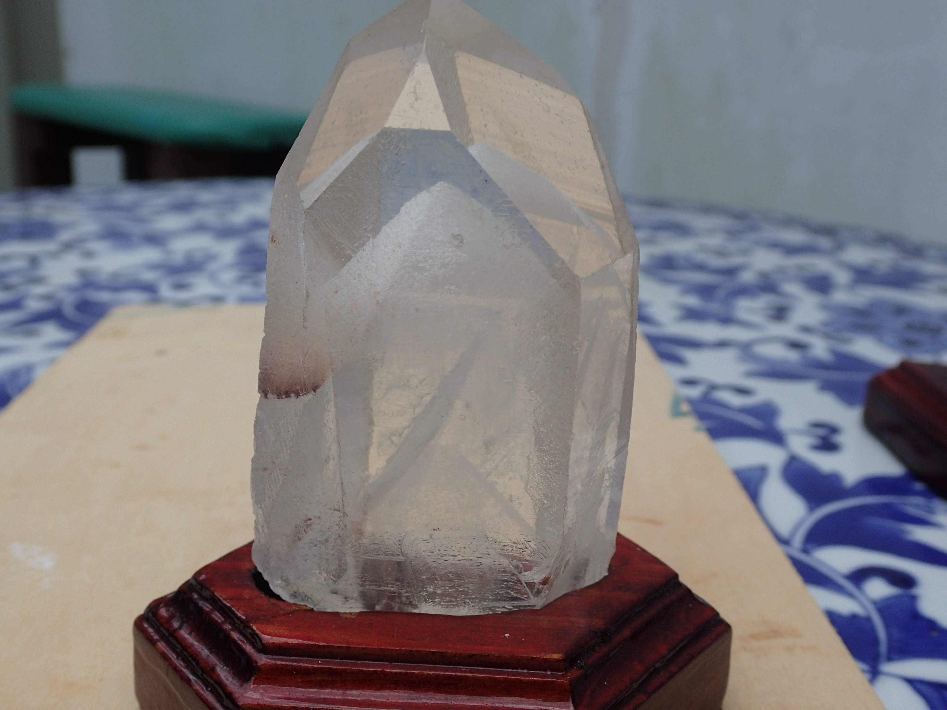 おきなわ石の会 珍鉱物：山入り水晶