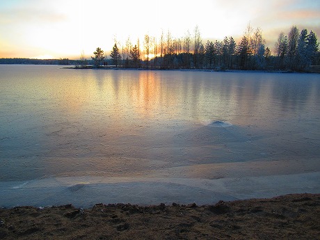湖の氷1